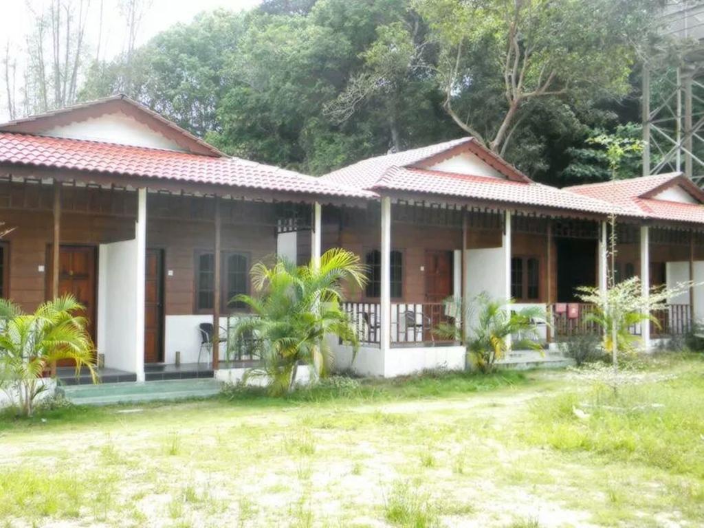 Pangkor Waterfall Beach Resort Kampung Teluk Nipah Bagian luar foto